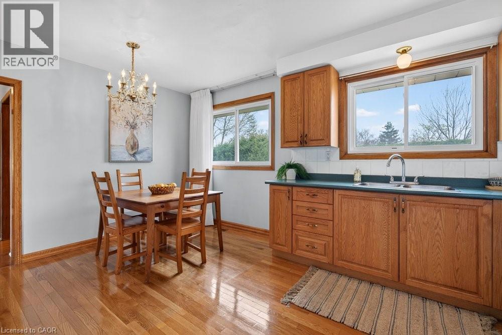 1502 BARKER Avenue, Burlington, Ontario, L7P2R4 — Photo 14