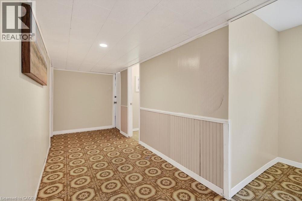 1502 BARKER Avenue, Burlington, Ontario, L7P2R4 — Photo 23