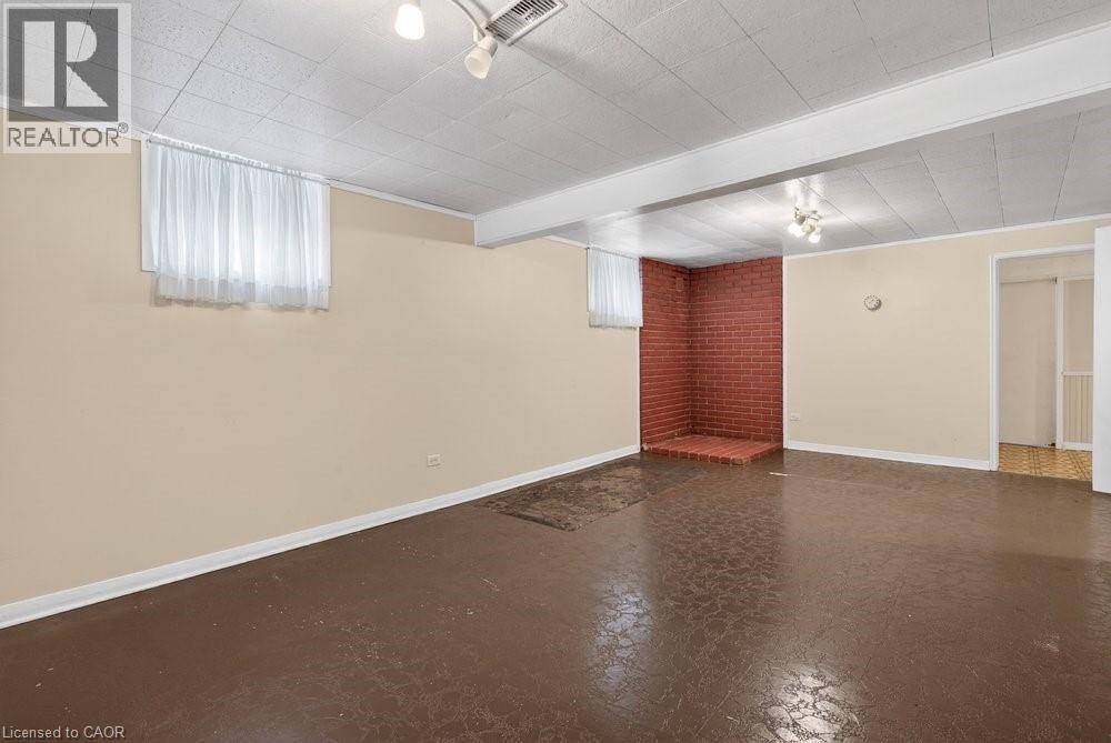 1502 BARKER Avenue, Burlington, Ontario, L7P2R4 — Photo 28