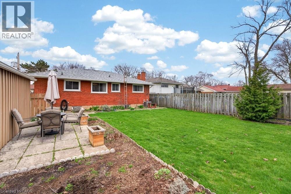 1502 BARKER Avenue, Burlington, Ontario, L7P2R4 — Photo 38