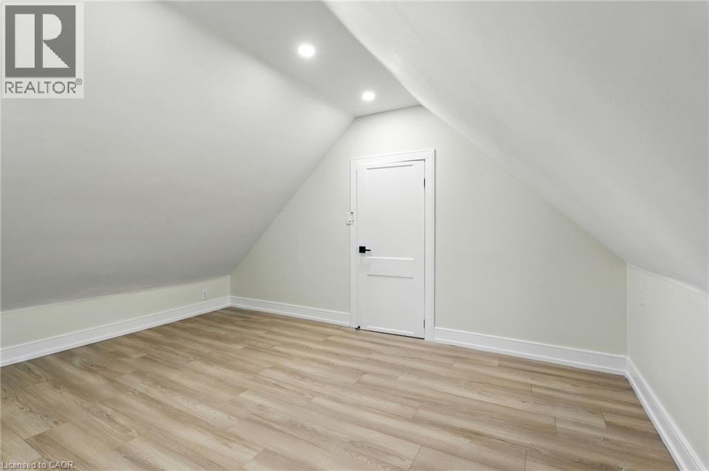 9 ALICE Street, Hamilton, Ontario, L8H4R5 — Photo 32