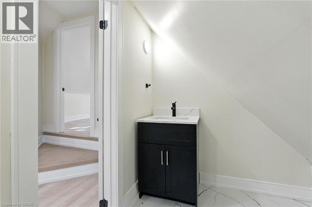 9 ALICE Street, Hamilton, Ontario, L8H4R5 — Photo 37