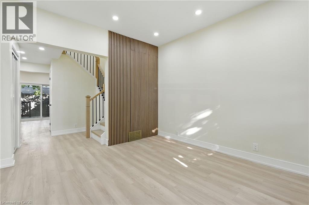 9 ALICE Street, Hamilton, Ontario, L8H4R5 — Photo 6