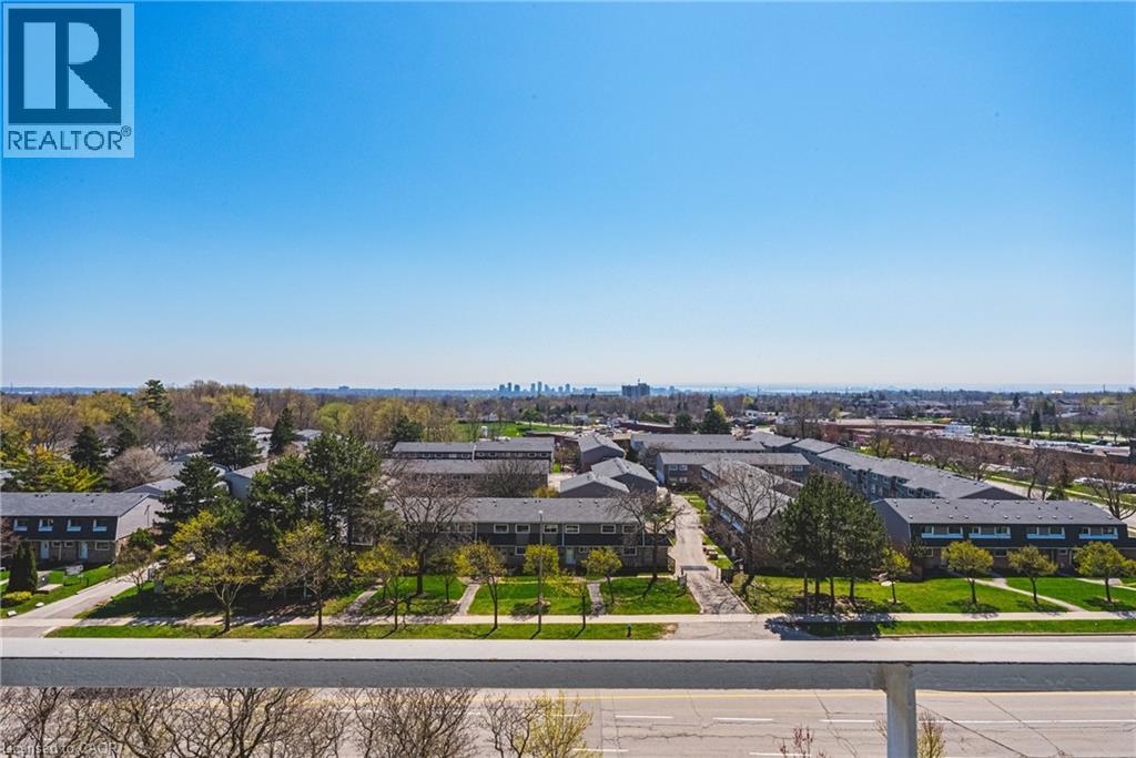 2055 UPPER MIDDLE Road Unit# 705, Burlington, Ontario, L7P3P4 — Photo 2