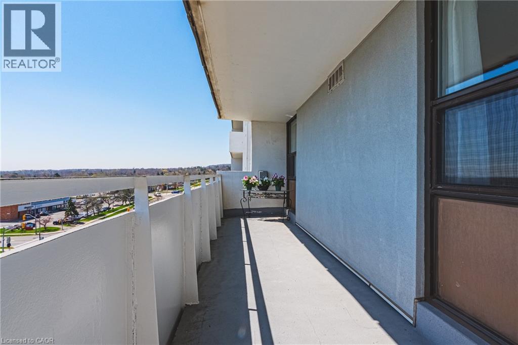 2055 UPPER MIDDLE Road Unit# 705, Burlington, Ontario, L7P3P4 — Photo 3