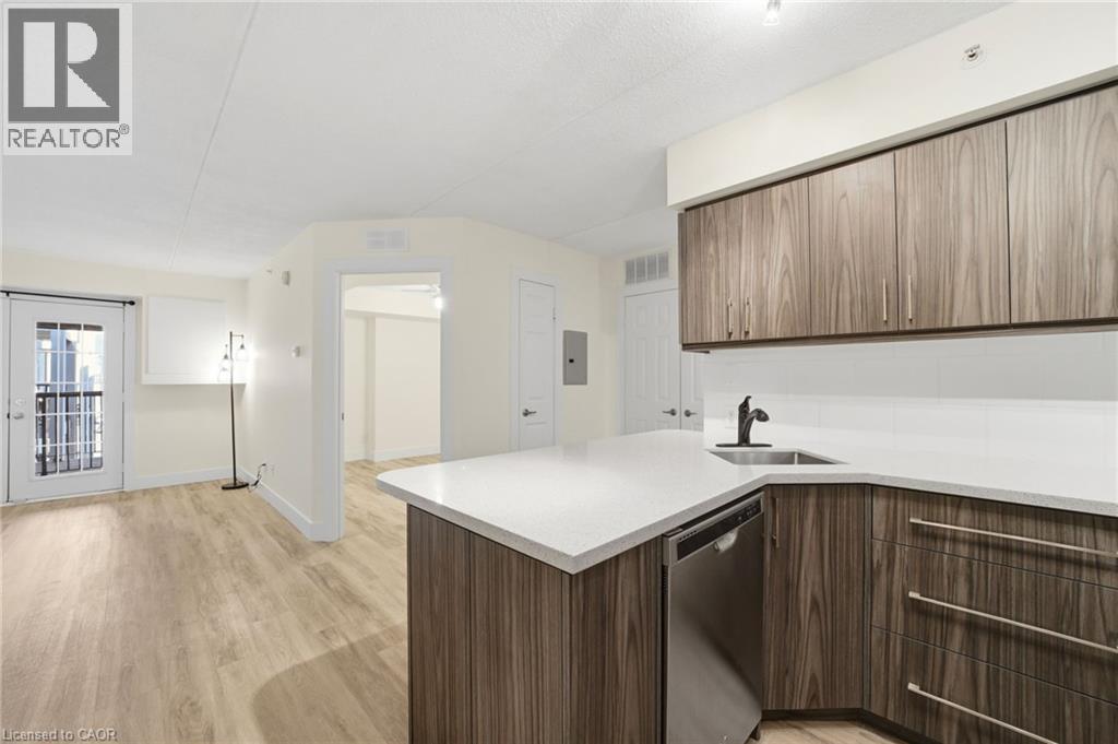 1411 WALKERS Line Unit# 308, Burlington, Ontario, L7M4P5 — Photo 13