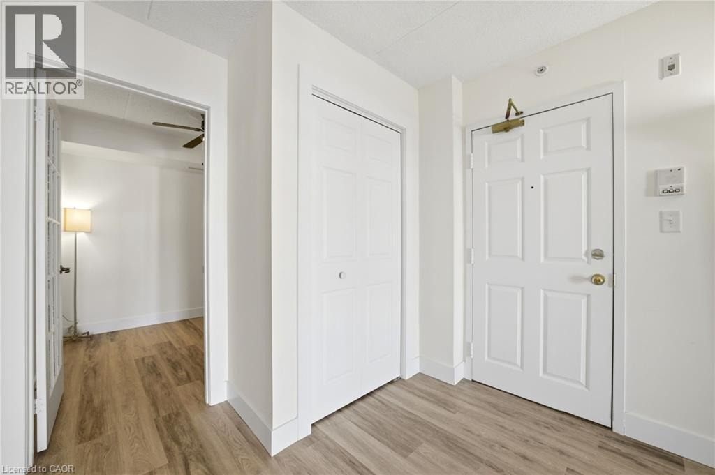 1411 WALKERS Line Unit# 308, Burlington, Ontario, L7M4P5 — Photo 6
