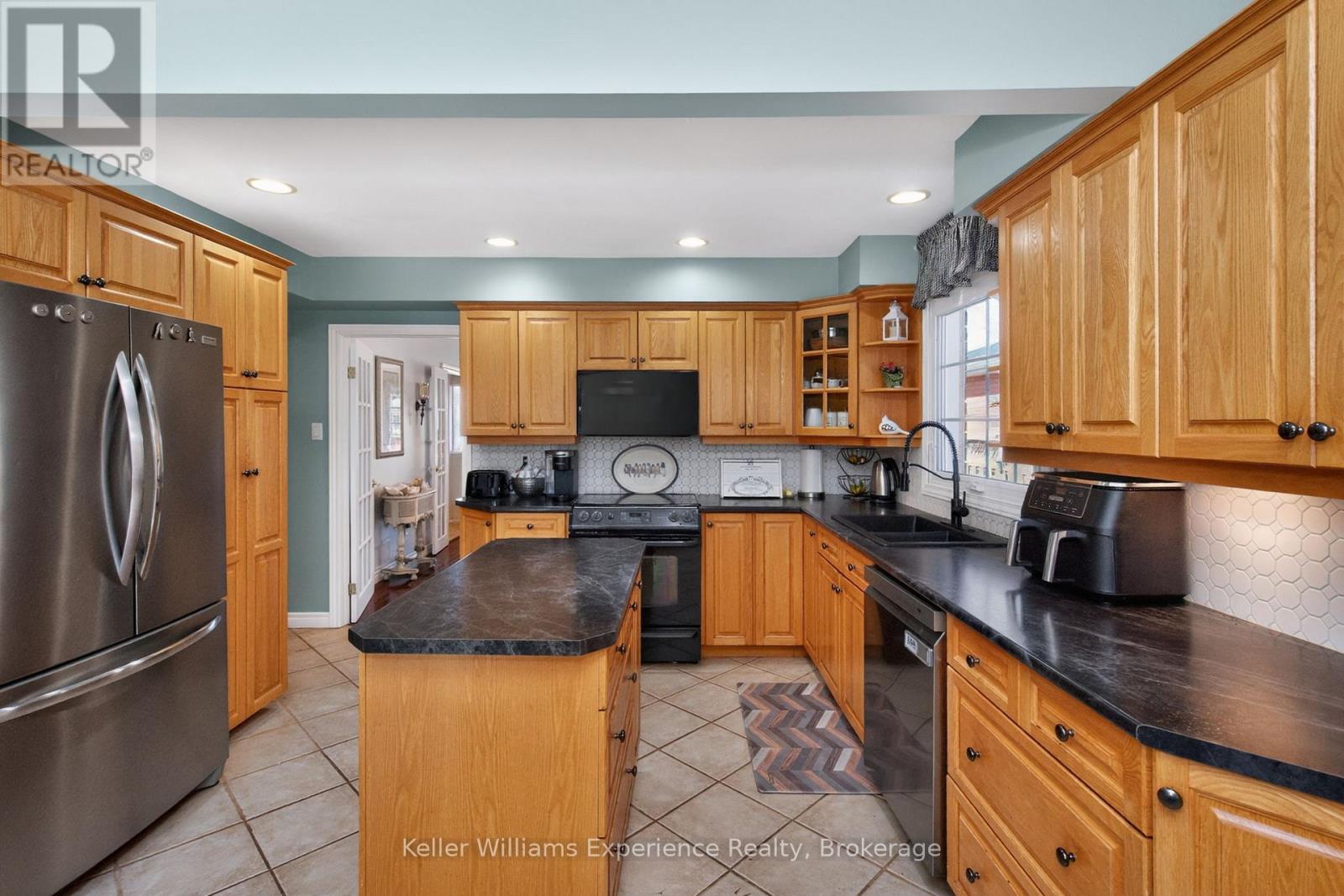 933 PLAYFAIR ROAD, Midland, Ontario, L4R4X9 — Photo 12