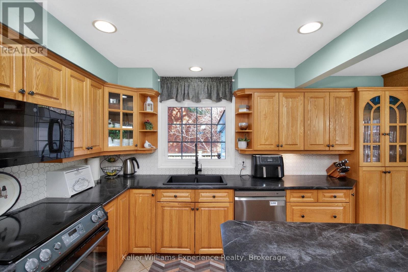 933 PLAYFAIR ROAD, Midland, Ontario, L4R4X9 — Photo 16