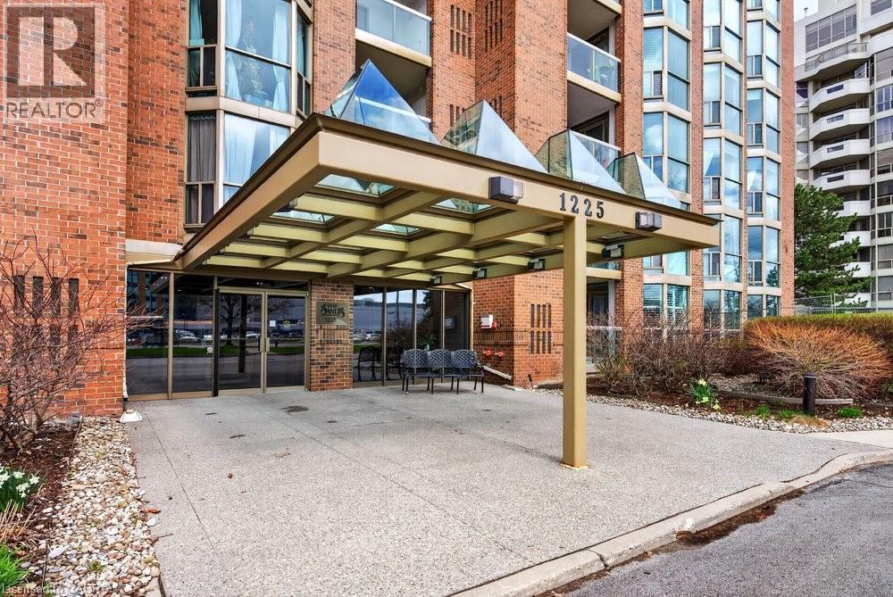 1225 NORTH SHORE Boulevard E Unit# 307, Burlington, Ontario, L7S1Z6 — Photo 2