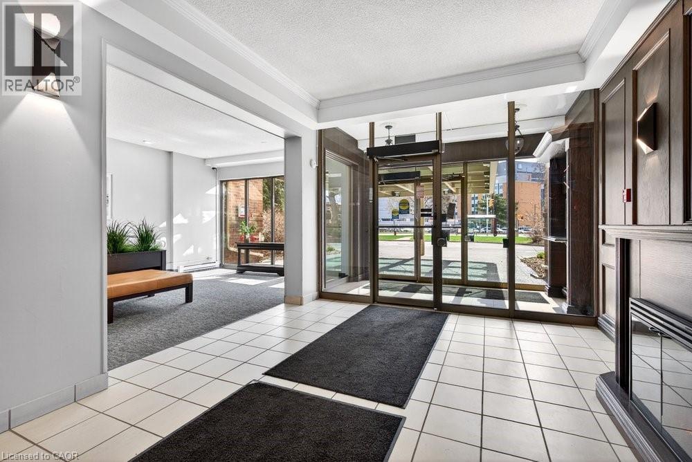 1225 NORTH SHORE Boulevard E Unit# 307, Burlington, Ontario, L7S1Z6 — Photo 3