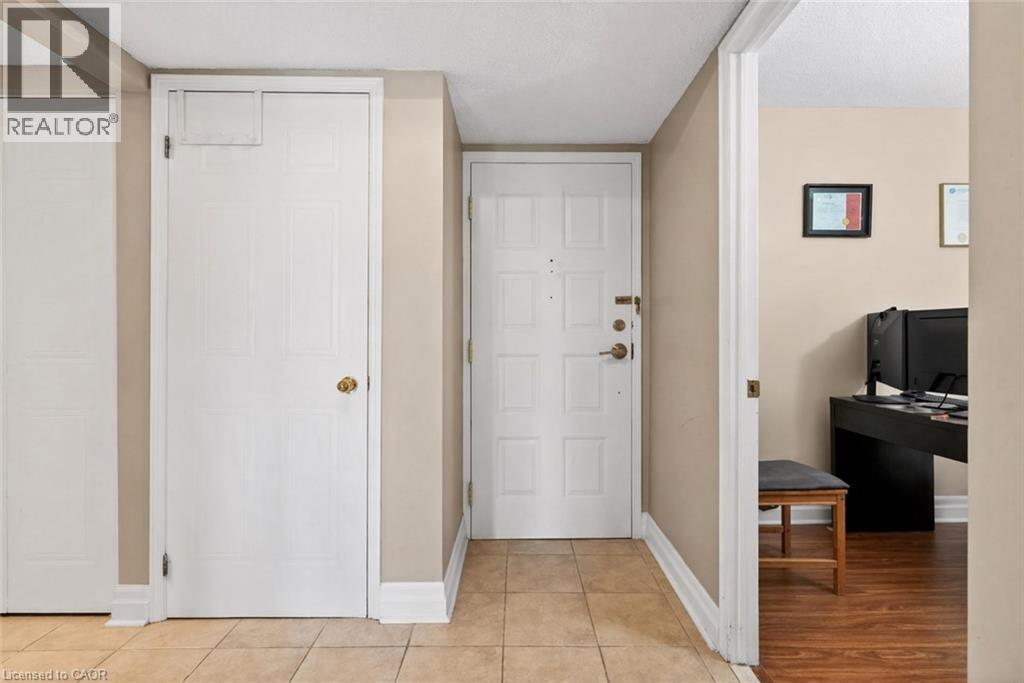 1225 NORTH SHORE Boulevard E Unit# 307, Burlington, Ontario, L7S1Z6 — Photo 6
