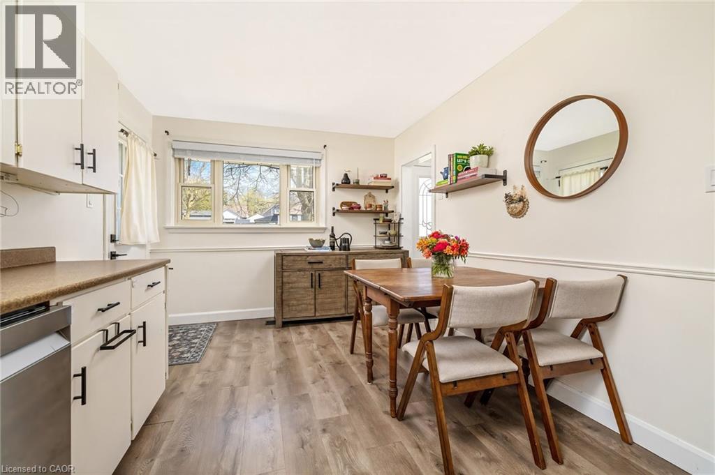 48 KNIGHTSWOOD Boulevard, Guelph, Ontario, N1E3W5 — Photo 10