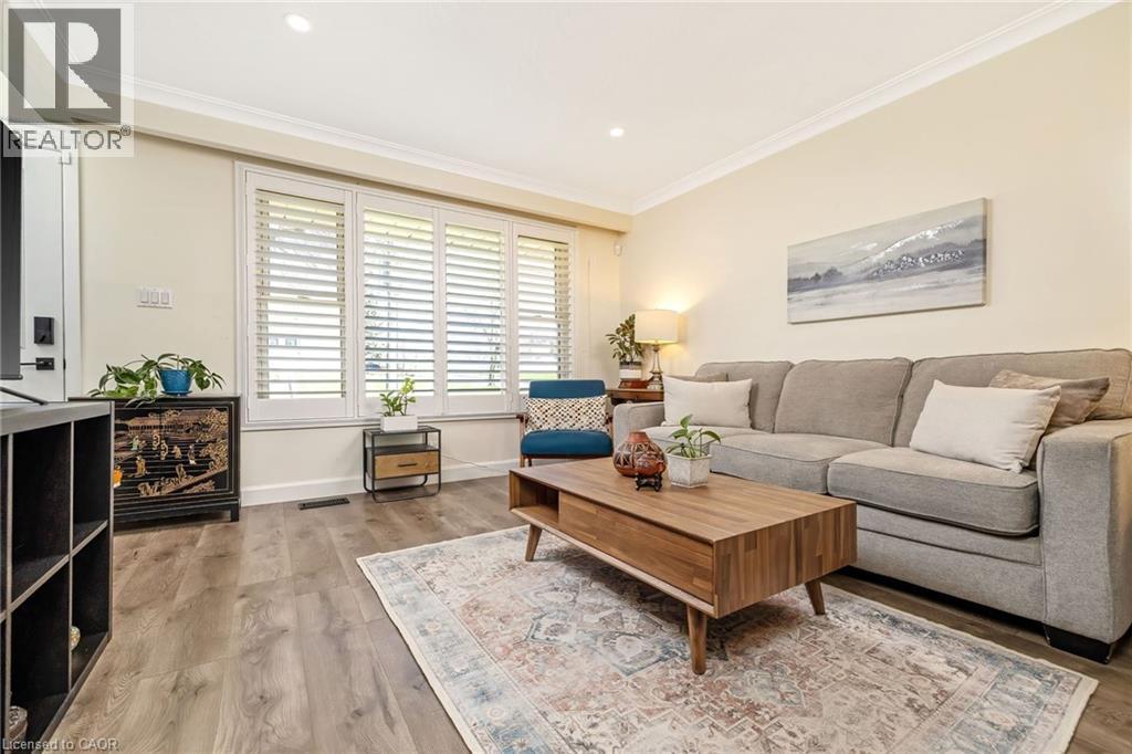 48 KNIGHTSWOOD Boulevard, Guelph, Ontario, N1E3W5 — Photo 12