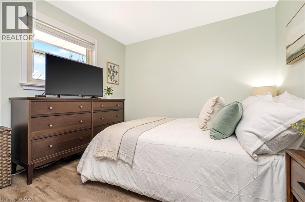 48 KNIGHTSWOOD Boulevard, Guelph, Ontario, N1E3W5 — Photo 15