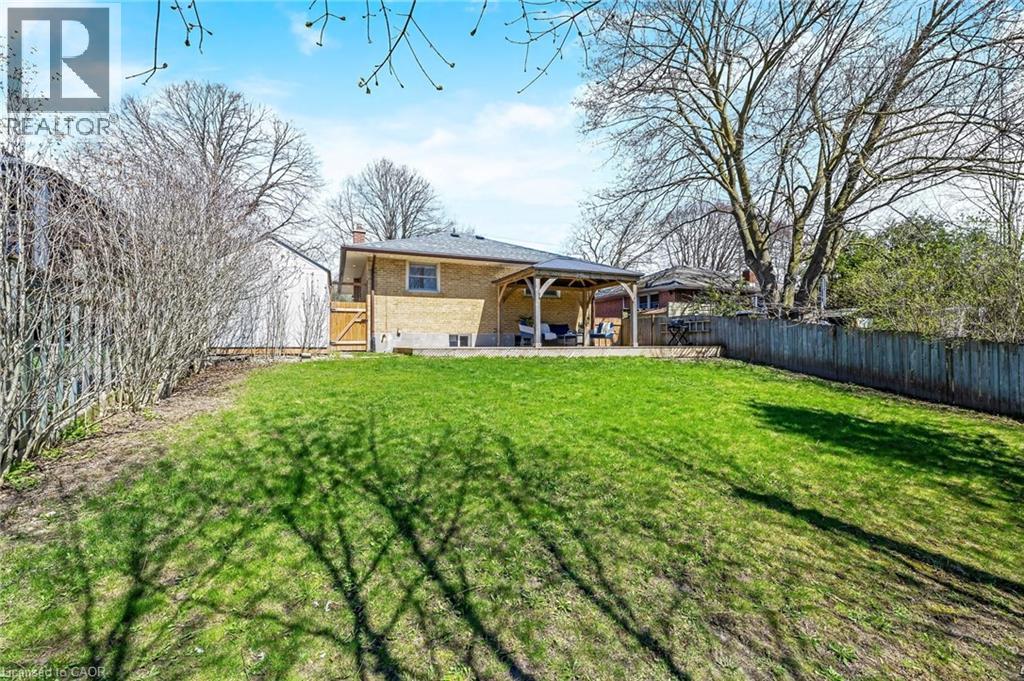 48 KNIGHTSWOOD Boulevard, Guelph, Ontario, N1E3W5 — Photo 31