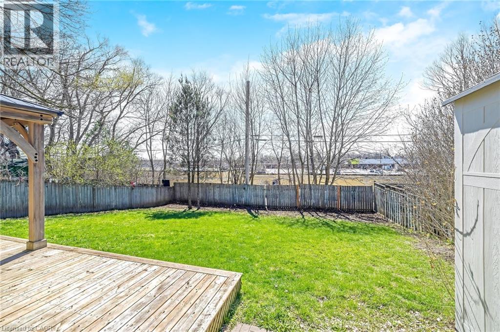 48 KNIGHTSWOOD Boulevard, Guelph, Ontario, N1E3W5 — Photo 32