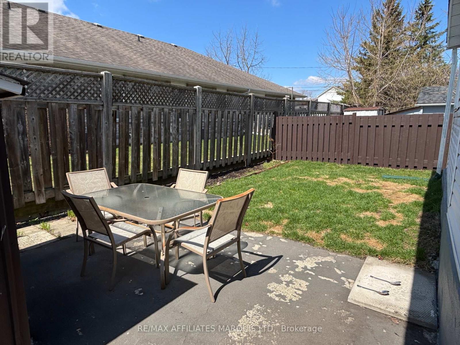 4 SEYMOUR AVENUE, Cornwall, Ontario, K6J4L7 — Photo 37
