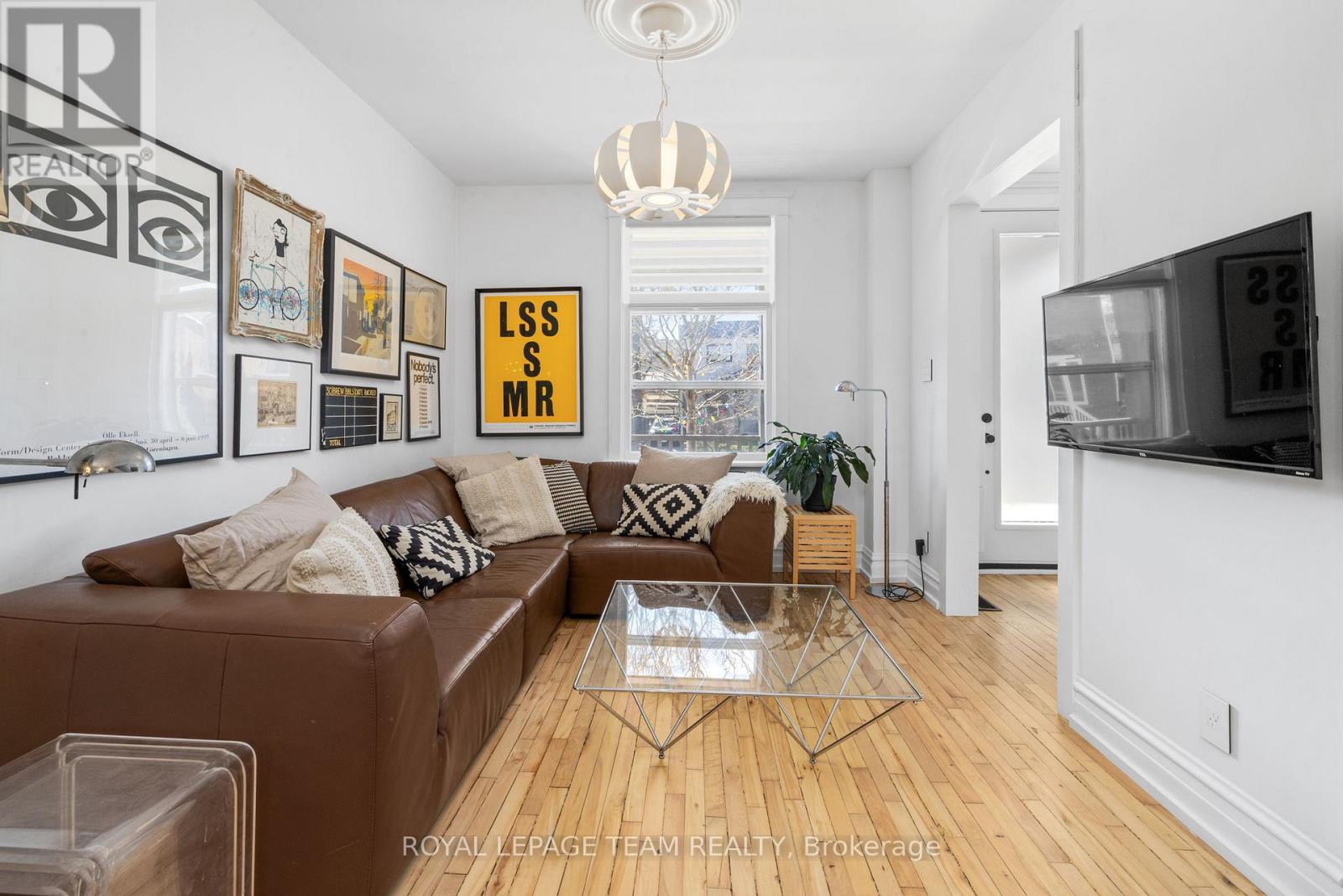 45 SPRINGFIELD ROAD, Ottawa, Ontario, K1M1C8 — Photo 4