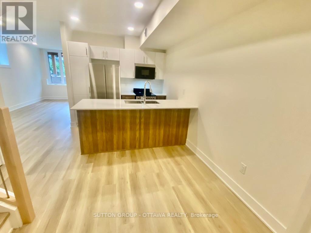 E - 152B COLUMBUS AVENUE, Ottawa, Ontario, K1K1R1 — Photo 3