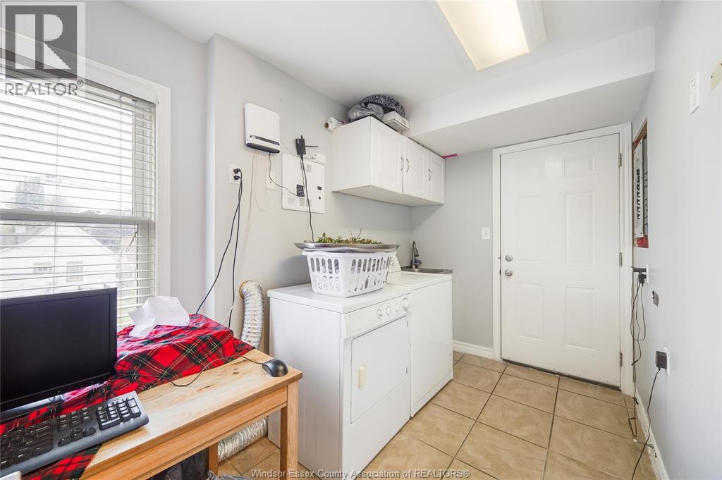 1056-60 NIAGARA, Windsor, Ontario, N9A3V2 — Photo 22