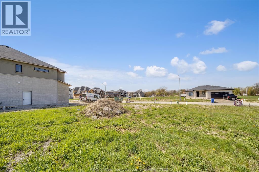 3697 FARROW AVENUE, Windsor, Ontario, N8H0B3 — Photo 4