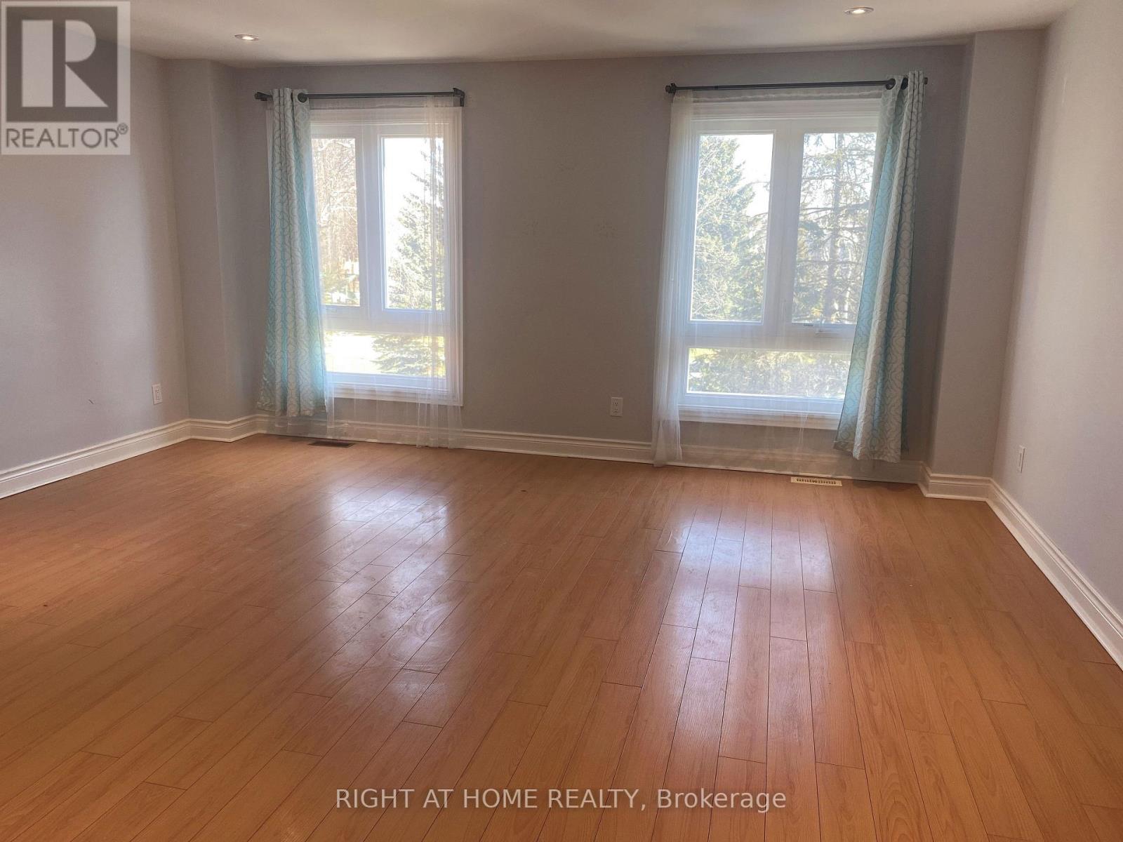 102 SEAMIST CRESCENT, Toronto (Milliken), Ontario, M1V3K4 — Photo 8