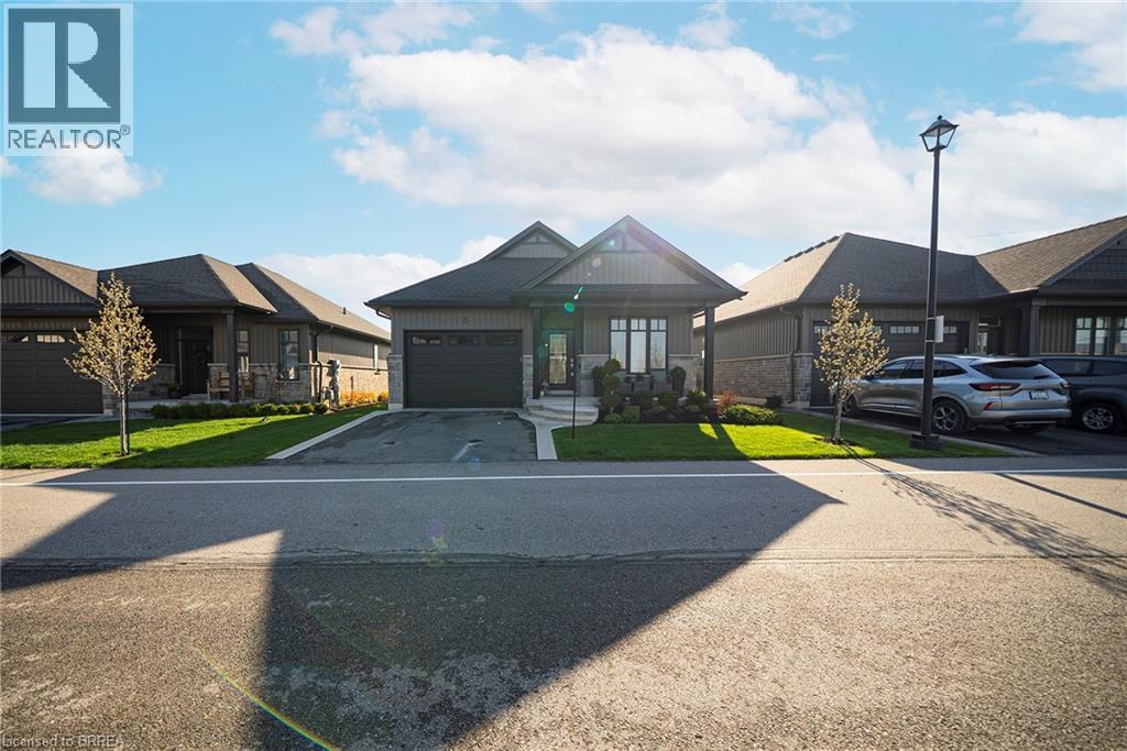 24 CRADDOCK Boulevard Unit# 8, Jarvis, Ontario, N0A1J0 — Photo 2