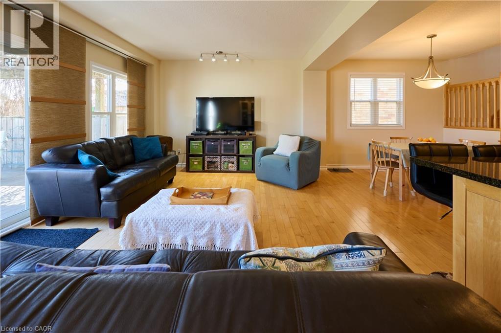 126 SNOWDROP Crescent, Kitchener, Ontario, N2E4G7 — Photo 14