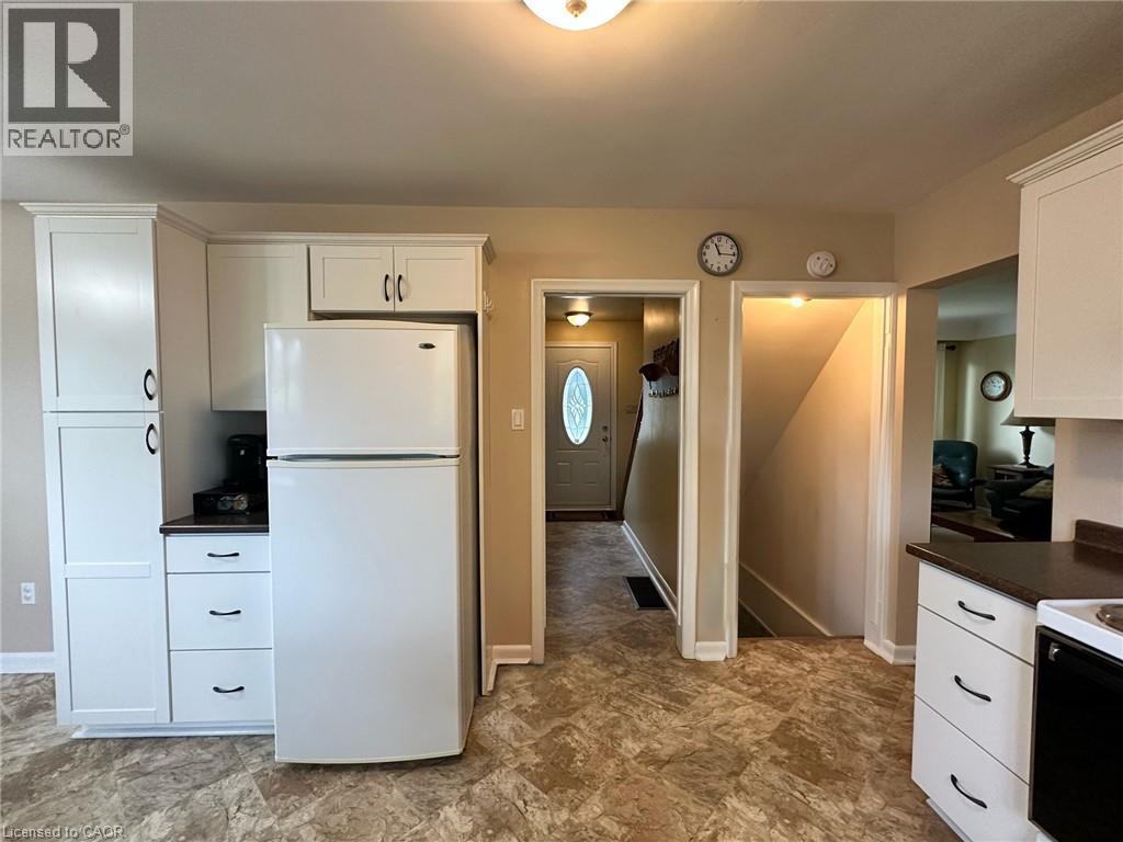 129 BROKER Drive, Hamilton, Ontario, L8T2B8 — Photo 15