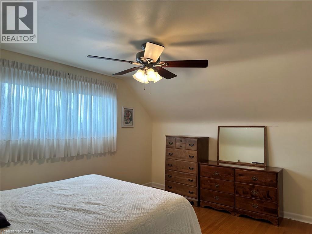 129 BROKER Drive, Hamilton, Ontario, L8T2B8 — Photo 22