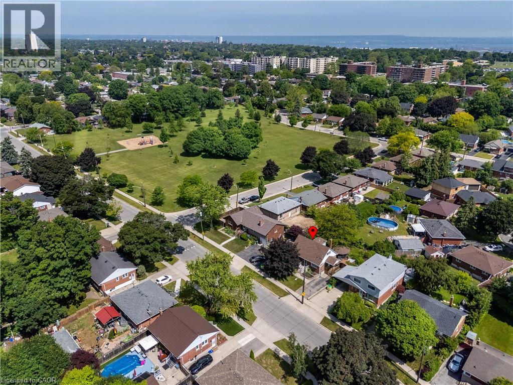 129 BROKER Drive, Hamilton, Ontario, L8T2B8 — Photo 34