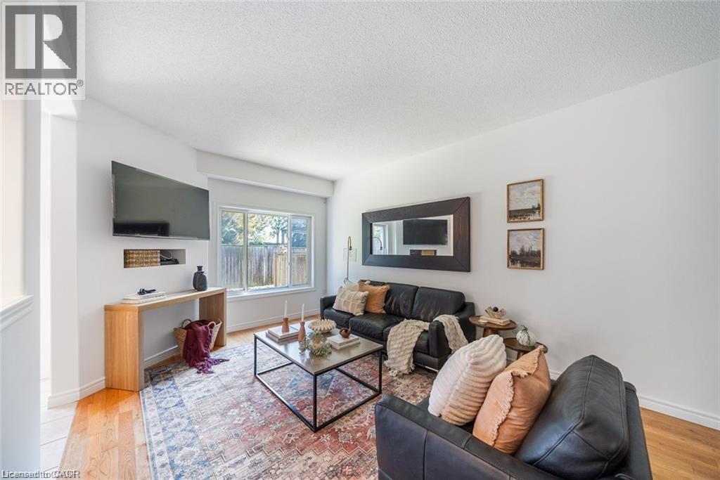 10 LIDDYCOAT Lane Unit# 4, Hamilton, Ontario, L9G0A7 — Photo 11