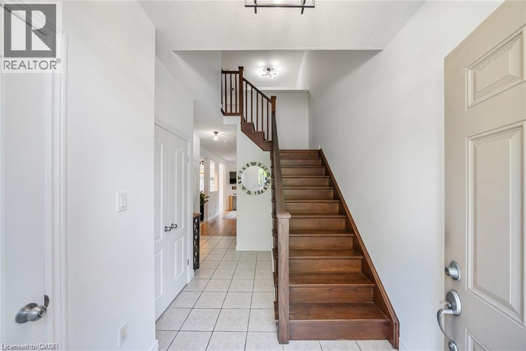 10 LIDDYCOAT Lane Unit# 4, Hamilton, Ontario, L9G0A7 — Photo 7