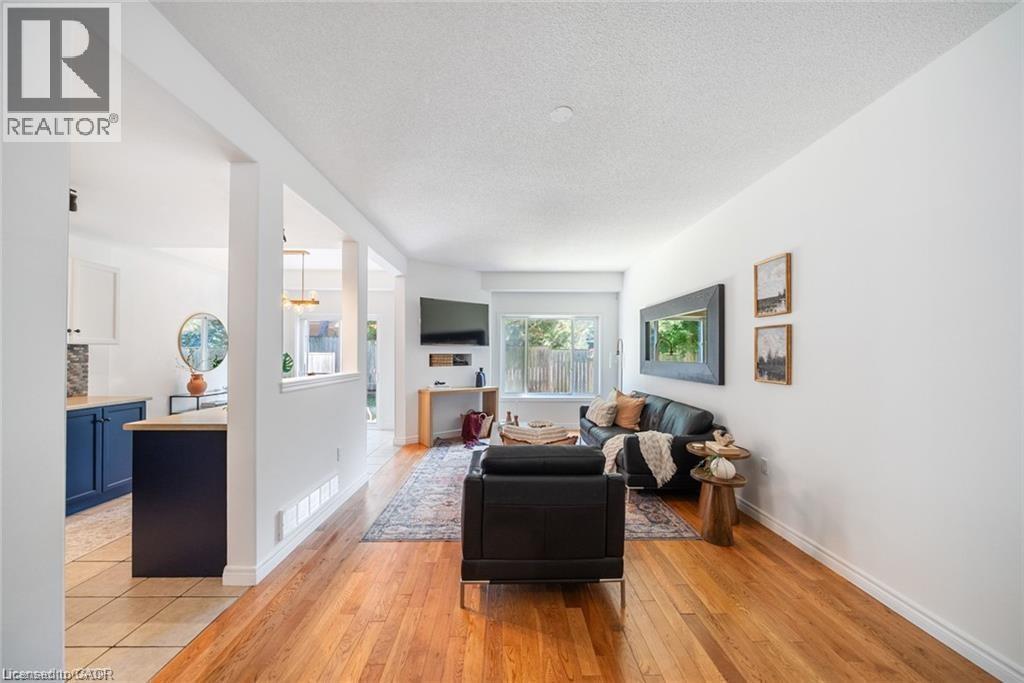 10 LIDDYCOAT Lane Unit# 4, Hamilton, Ontario, L9G0A7 — Photo 9