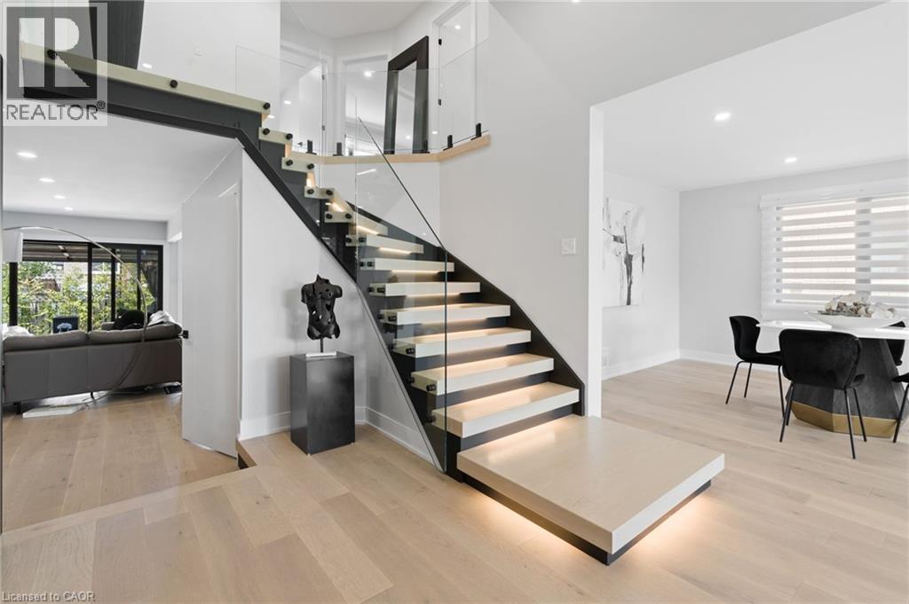 17 CLEARVIEW Drive, Hamilton, Ontario, L8G4Y4 — Photo 15