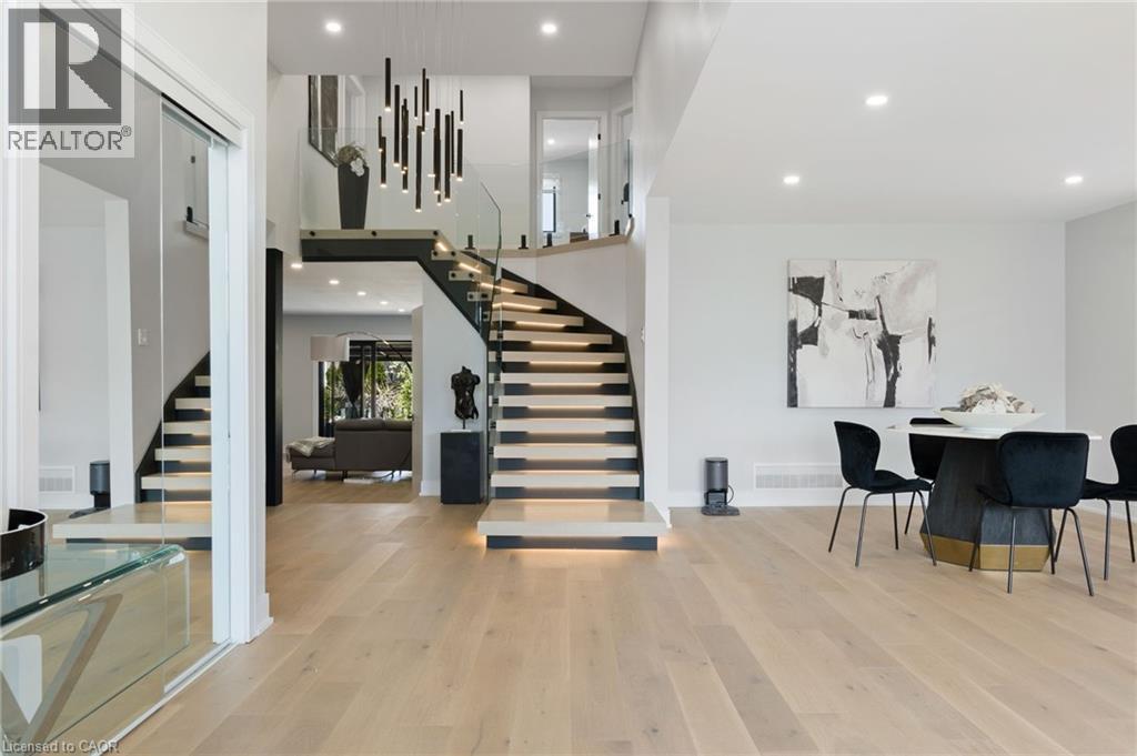 17 CLEARVIEW Drive, Hamilton, Ontario, L8G4Y4 — Photo 5