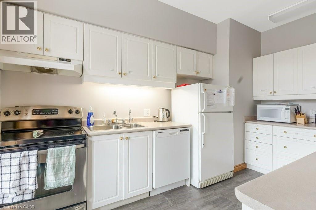 341 GEORGE Street N Unit# 4, Cambridge, Ontario, N1S4X7 — Photo 45