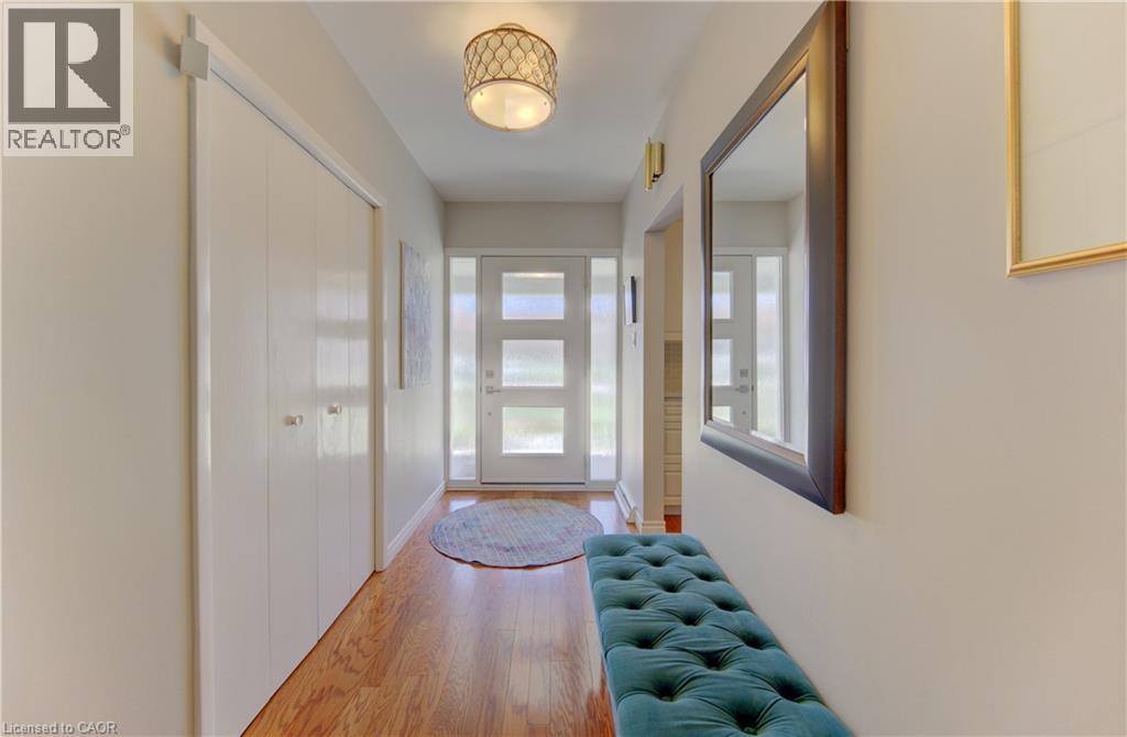 182 RIPPLEWOOD Crescent, Kitchener, Ontario, N2M4R8 — Photo 5