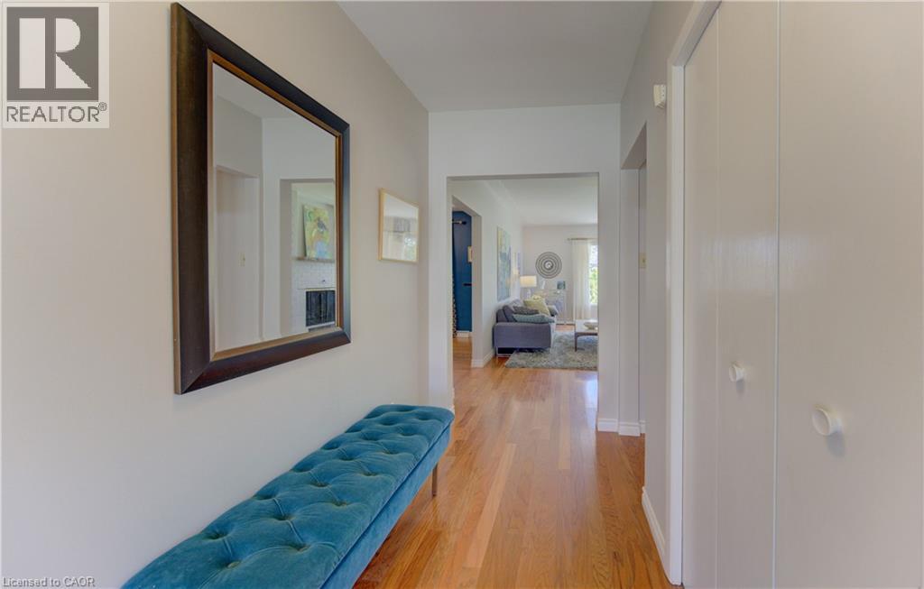 182 RIPPLEWOOD Crescent, Kitchener, Ontario, N2M4R8 — Photo 6