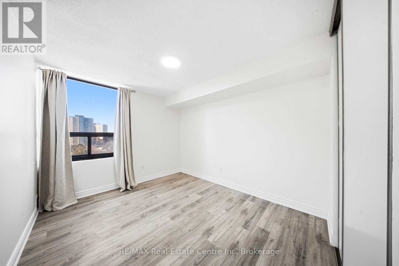 1204 - 20 MISSISSAUGA VALLEY BOULEVARD, Mississauga (Mississauga Valleys), Ontario, L5A3S1 — Photo 22