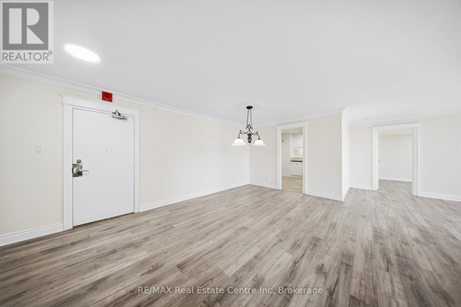 1204 - 20 MISSISSAUGA VALLEY BOULEVARD, Mississauga (Mississauga Valleys), Ontario, L5A3S1 — Photo 9