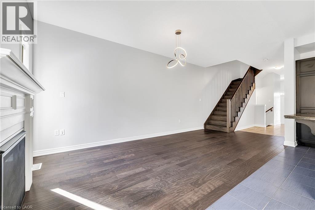 89 SONOMA VALLEY Crescent, Hamilton, Ontario, L9B0J3 — Photo 11