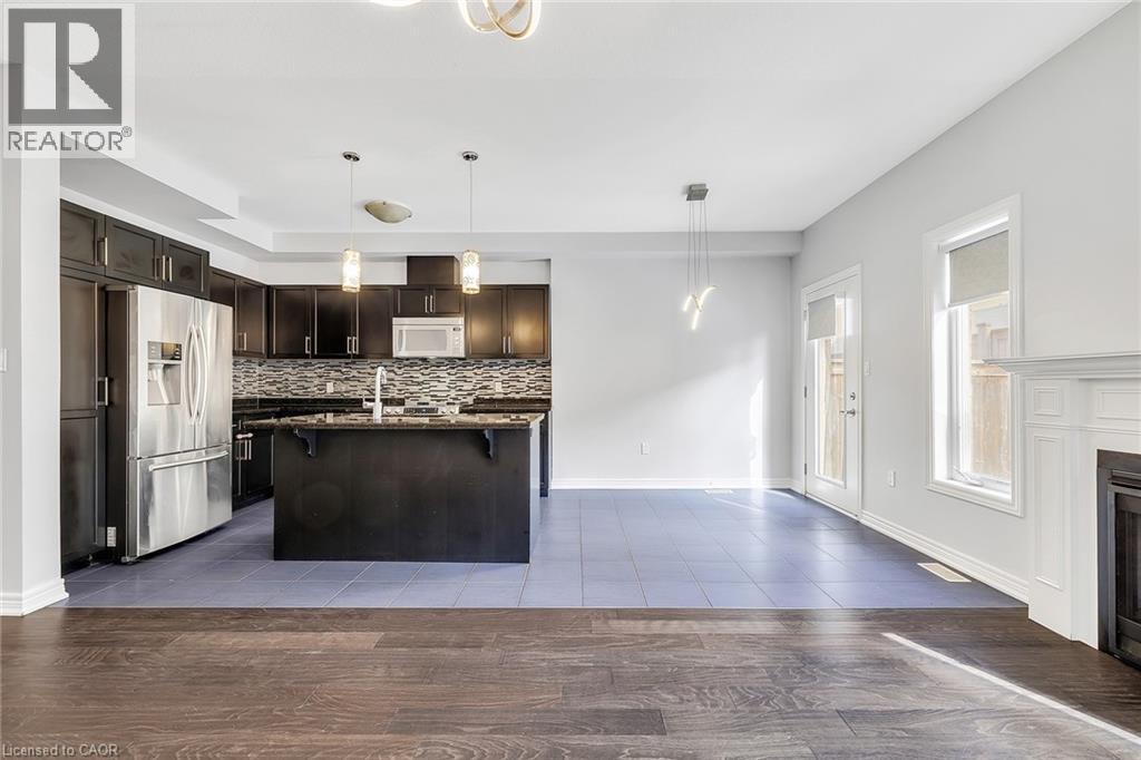 89 SONOMA VALLEY Crescent, Hamilton, Ontario, L9B0J3 — Photo 7