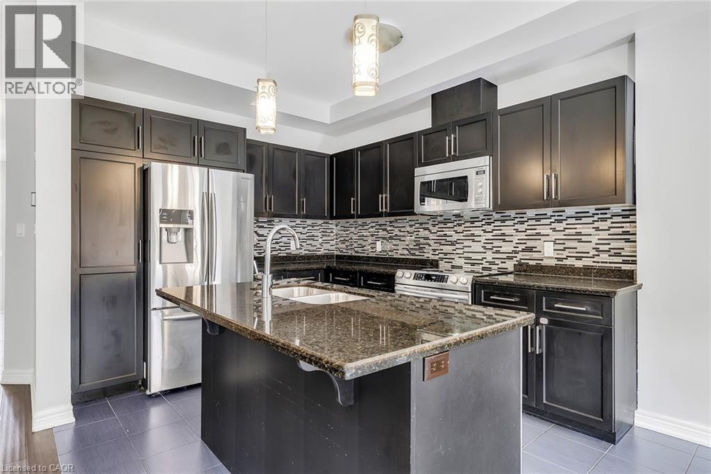 89 SONOMA VALLEY Crescent, Hamilton, Ontario, L9B0J3 — Photo 9