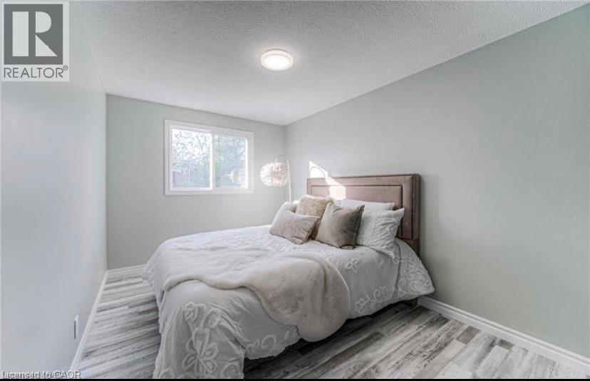 238B NORTHLAKE Drive, Waterloo, Ontario, N2V1A9 — Photo 10