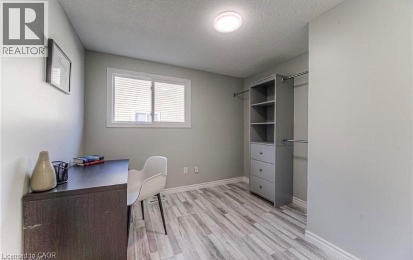 238B NORTHLAKE Drive, Waterloo, Ontario, N2V1A9 — Photo 6
