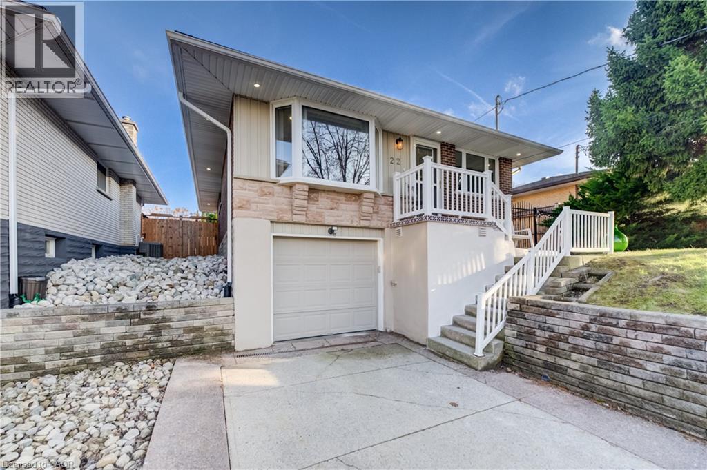 22 DUNCAIRN Avenue, Kitchener, Ontario, N2M4S4 — Photo 4