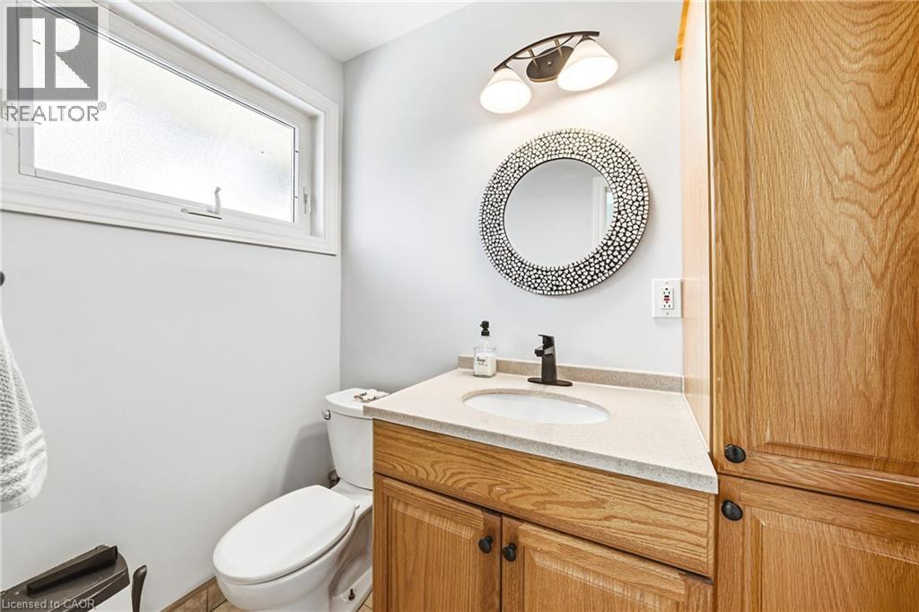 668 CHESTNUT Place, Burlington, Ontario, L7N3E8 — Photo 13