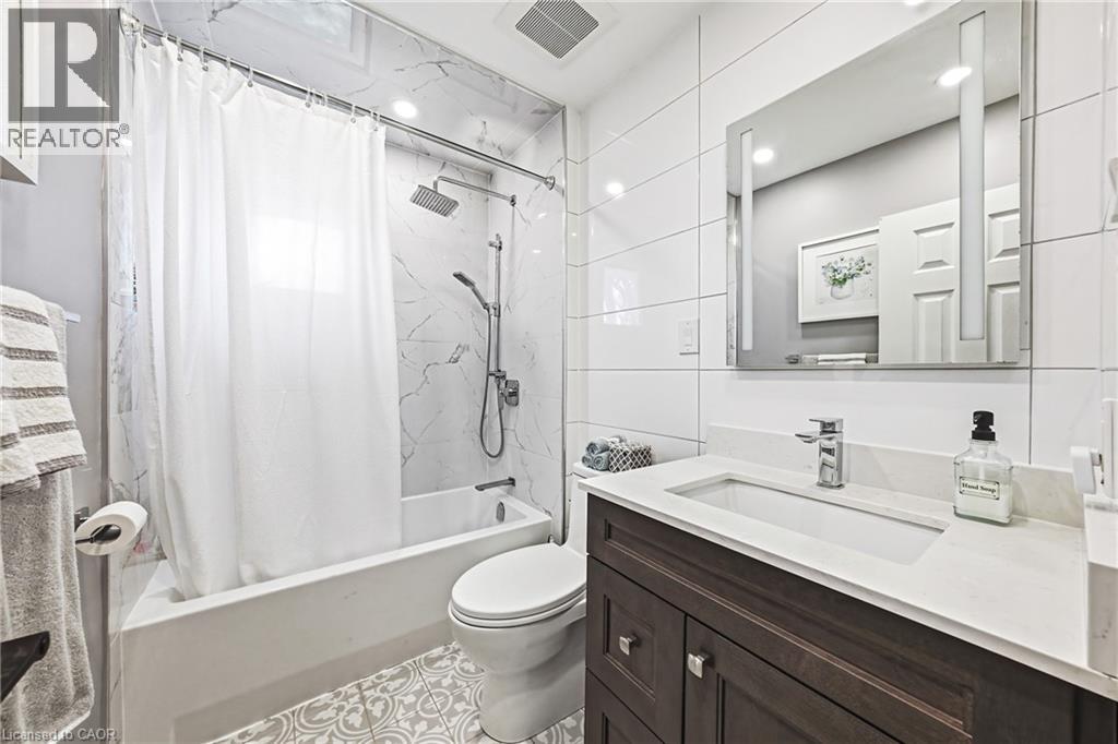 668 CHESTNUT Place, Burlington, Ontario, L7N3E8 — Photo 19